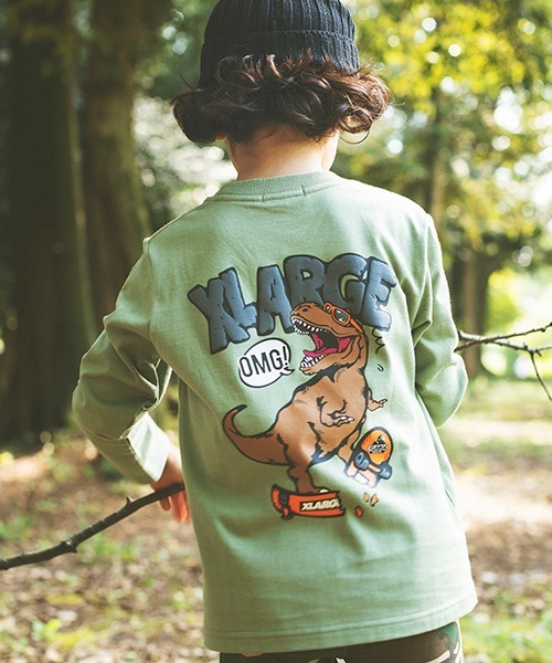 XLARGE KIDS(エクストララージキッズ)の「スケートダイナソー長袖゙Tシャツ(Tシャツ/カットソー・キッズ・ライトカーキ/ホワイト/ベージュ・140cm/130cm/110cm/120cm/90cm/100cm/80cm)」の3枚目の写真