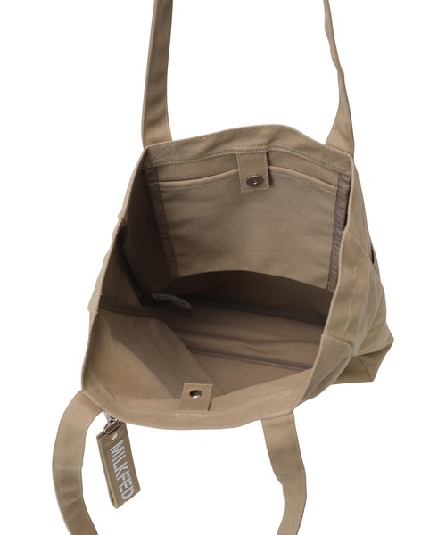 MILKFED.(ミルクフェド)の「STENCIL SQUARE TOTE BAG(トートバッグ・レディース・ホワイト/ブラック/ベージュ・ONE SIZE)」の16枚目の写真