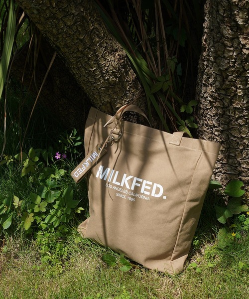 MILKFED.(ミルクフェド)の「STENCIL SQUARE TOTE BAG(トートバッグ・レディース・ホワイト/ブラック/ベージュ・ONE SIZE)」の18枚目の写真