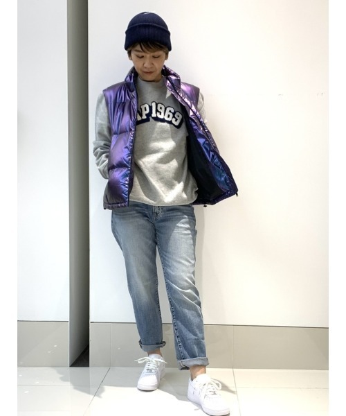 GAP（ギャップ）の「ミッドライズ ガールフレンドデニム（デニムパンツ・レディース・インディゴブルー・25/26/27/28/23/24/29/30）」の12枚目の写真
