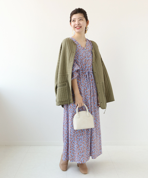 Simplicite(サンプリシテ)の「ハーフサークルチェーンミニショルダーBAG◆(ショルダーバッグ・レディース・ブラック/ブルー/アイボリー・FREE)」の5枚目の写真