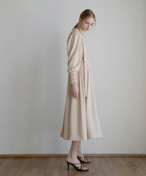 MIELI INVARIANT(ミエリインヴァリアント)の「Bowtie Wrinkle Dress(ワンピース・レディース・ブラック/クリーム・FREE)」の18枚目の写真