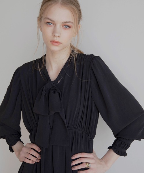 MIELI INVARIANT(ミエリインヴァリアント)の「Bowtie Wrinkle Dress(ワンピース・レディース・ブラック/クリーム・FREE)」の19枚目の写真