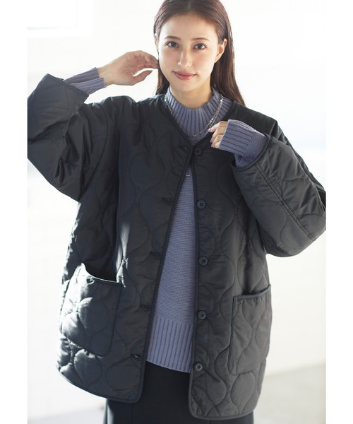 INGNI（イング）の「ノーカラーキルティングアウター／コート（ノーカラージャケット・レディース・ブラック/ベージュ/カーキ・M）」の18枚目の写真