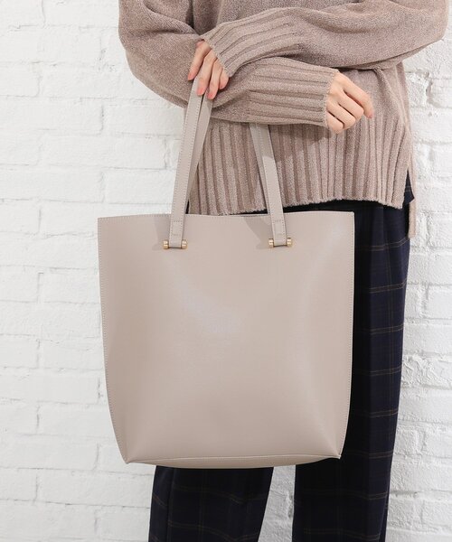 SHOO・LA・RUE（シューラルー）の「◆【セレモニー】フェイクレザーシンプルトート（トートバッグ・レディース・アイボリー/グレー/チャコールグレー/ブラック/ライトベージュ/ブラウン系その他・00）」の12枚目の写真