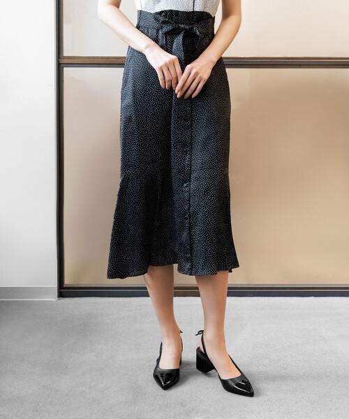 TOCCA(トッカ)の「COLOR BLOCK SLINGBACK SANDALS サンダル(サンダル・レディース・ブラック系/ベージュ系・38/36/37/35)」の10枚目の写真