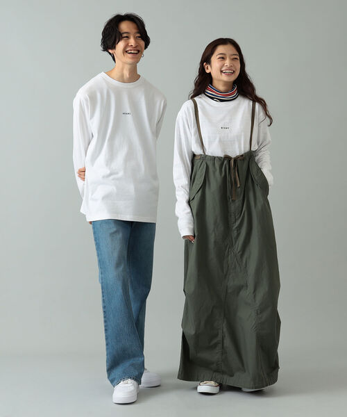 BEAMS(ビームス)の「BEAMS / ミニロゴ ロングスリーブ Tシャツ(Tシャツ/カットソー・メンズ・ホワイト/ブラック/ベージュ・SMALL/MEDIUM/LARGE/X-LARGE)」の5枚目の写真