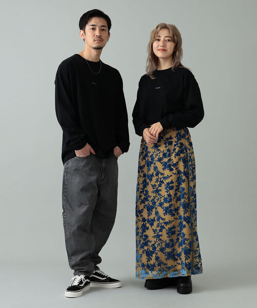 BEAMS(ビームス)の「BEAMS / ミニロゴ ロングスリーブ Tシャツ(Tシャツ/カットソー・メンズ・ホワイト/ブラック/ベージュ・SMALL/MEDIUM/LARGE/X-LARGE)」の7枚目の写真