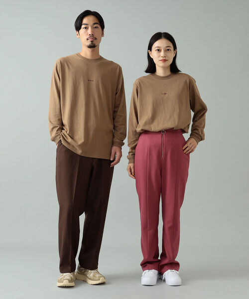 BEAMS(ビームス)の「BEAMS / ミニロゴ ロングスリーブ Tシャツ(Tシャツ/カットソー・メンズ・ホワイト/ブラック/ベージュ・SMALL/MEDIUM/LARGE/X-LARGE)」の8枚目の写真