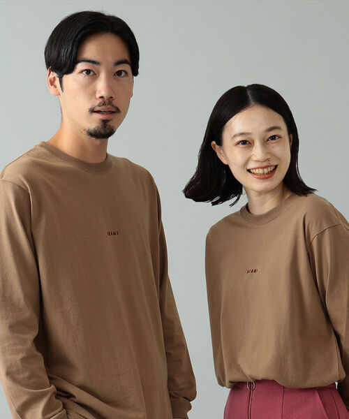 BEAMS(ビームス)の「BEAMS / ミニロゴ ロングスリーブ Tシャツ(Tシャツ/カットソー・メンズ・ホワイト/ブラック/ベージュ・SMALL/MEDIUM/LARGE/X-LARGE)」の14枚目の写真