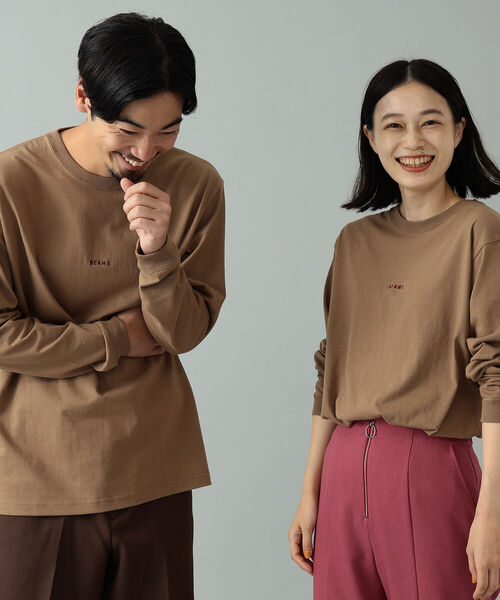 BEAMS(ビームス)の「BEAMS / ミニロゴ ロングスリーブ Tシャツ(Tシャツ/カットソー・メンズ・ホワイト/ブラック/ベージュ・SMALL/MEDIUM/LARGE/X-LARGE)」の15枚目の写真