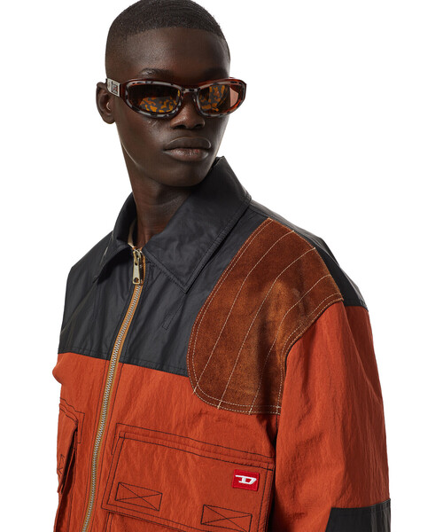 DIESEL（ディーゼル）の「メンズ ジャケット ブルゾン（ブルゾン・メンズ・ブラック/ホワイト系その他/ブラウン系その他・SMALL/LARGE/XX-LARGE/X-SMALL/MEDIUM/X-LARGE）」の6枚目の写真