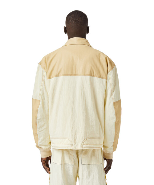 DIESEL（ディーゼル）の「メンズ ジャケット ブルゾン（ブルゾン・メンズ・ブラック/ホワイト系その他/ブラウン系その他・SMALL/LARGE/XX-LARGE/X-SMALL/MEDIUM/X-LARGE）」の19枚目の写真