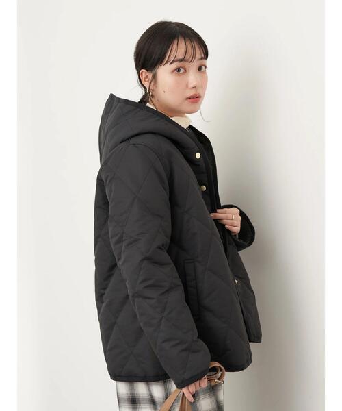 earth music&ecology(アースミュージックアンドエコロジー)の「キルティング&ボアリバーシブルフードコート*(MA-1・レディース・ブラック/ライトグレー/カーキ・L/M)」の5枚目の写真