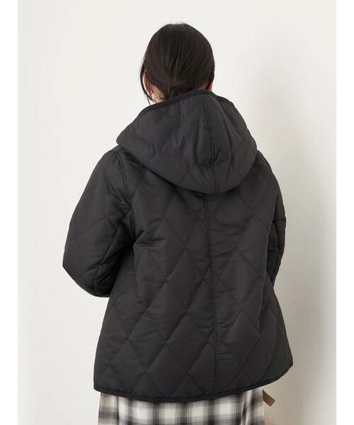 earth music&ecology(アースミュージックアンドエコロジー)の「キルティング&ボアリバーシブルフードコート*(MA-1・レディース・ブラック/ライトグレー/カーキ・L/M)」の6枚目の写真