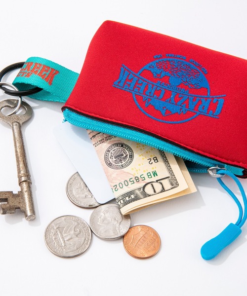 CRAZY CREEK（クレイジークリーク）の「CRAZY CREEK クレイジークリーク ネオプレーンコインケース（コインケース・メンズ・レッド・FREE）」の2枚目の写真