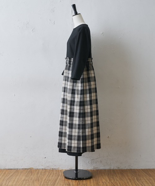 BEARDSLEY（ビアズリー）の「チェック生地がドッキング ラップスカート付ワンピース（ワンピース・レディース・ブラック・FREE）」の2枚目の写真