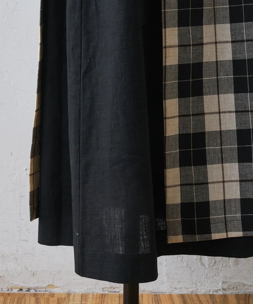 BEARDSLEY（ビアズリー）の「チェック生地がドッキング ラップスカート付ワンピース（ワンピース・レディース・ブラック・FREE）」の4枚目の写真