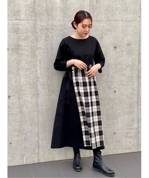 BEARDSLEY（ビアズリー）の「チェック生地がドッキング ラップスカート付ワンピース（ワンピース・レディース・ブラック・FREE）」の16枚目の写真