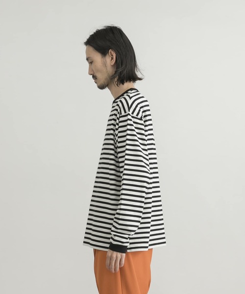 URBAN RESEARCH（アーバンリサーチ）の「ナローボーダーロングスリーブTシャツ（Tシャツ/カットソー・メンズ・ブラック系その他/グリーン系その他/レッド系その他・SMALL/MEDIUM/LARGE）」の4枚目の写真