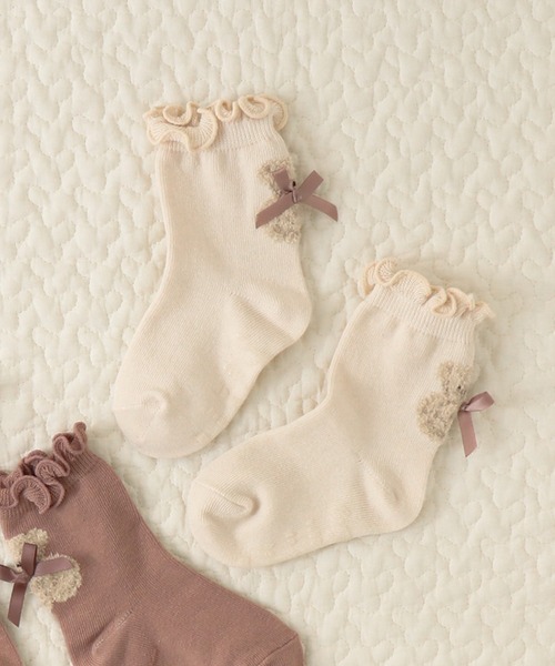 apres les cours(アプレレクール)の「tiny bear フリルソックス(ソックス/靴下・キッズ・アイボリー/ピンク・18/24/15 /21/12)」の1枚目の写真