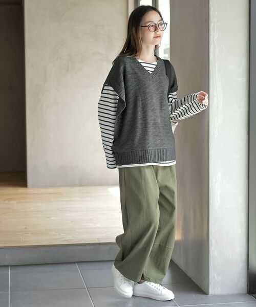 rps(アールピーエス)の「スラブニットベスト(ベスト・レディース・ライトグレー/ブルー/ベージュ系その他/グレイッシュベージュ/モカ/チャコールグレー・M/フリー)」の7枚目の写真