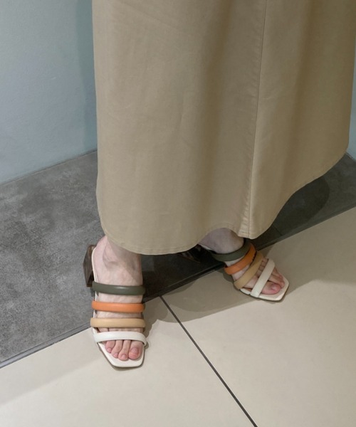 CARRANO（カラーノ）の「【CARRANO】スクエアヒールミュールサンダル(622003)（サンダル・レディース・ブラック/カーキ/オフホワイト・35/36/39/38/37）」の7枚目の写真