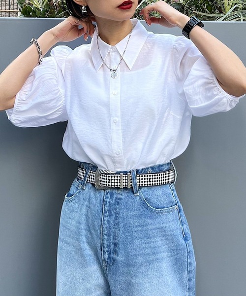 PAGEBOY（ページボーイ）の「シアーギャザーシャツ（シャツ/ブラウス・レディース・ブラック/オフホワイト/ブルー/グレイッシュベージュ・FREE）」の6枚目の写真