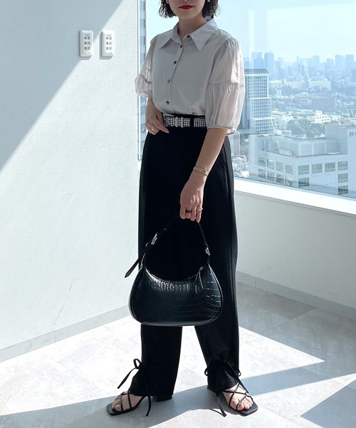 PAGEBOY（ページボーイ）の「シアーギャザーシャツ（シャツ/ブラウス・レディース・ブラック/オフホワイト/ブルー/グレイッシュベージュ・FREE）」の15枚目の写真