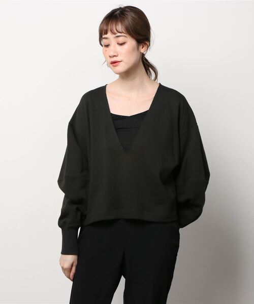 CLOCHE（クロシェ）の「CLOCHE (クロシェ)　Vネックスウェット /21085022（スウェット・レディース・ホワイト/ベージュ/グリーン/ブラック・FREE）」の2枚目の写真