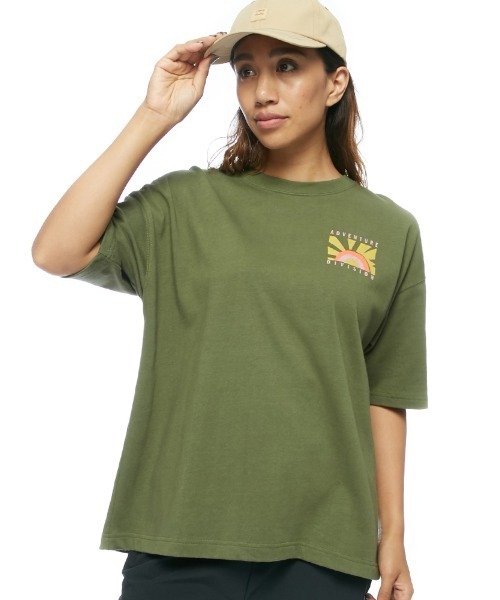 BILLABONG(ビラボン)の「BILLABONG レディース 【A/Div.】 ADIV SS TEE Tシャツ 【2022年春夏モデル】/ビラボン半袖Tシャツ(Tシャツ/カットソー・レディース・オリーブ/オフホワイト/ピンク・MEDIUM/LARGE)」の8枚目の写真