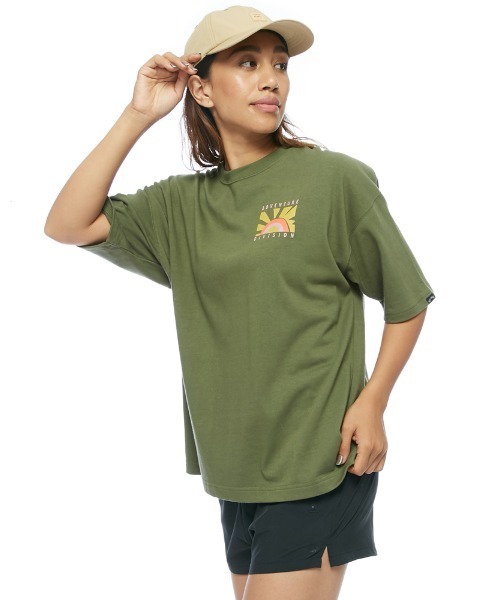 BILLABONG(ビラボン)の「BILLABONG レディース 【A/Div.】 ADIV SS TEE Tシャツ 【2022年春夏モデル】/ビラボン半袖Tシャツ(Tシャツ/カットソー・レディース・オリーブ/オフホワイト/ピンク・MEDIUM/LARGE)」の9枚目の写真