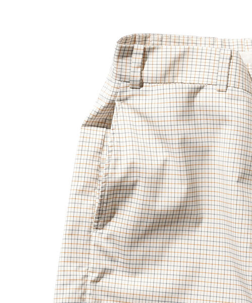BEAMS PLUS(ビームスプラス)の「BEAMS PLUS / プレーンフロント タッタソールチェック ショーツ(その他パンツ・メンズ・グリーン系その他/イエロー系その他・SMALL/MEDIUM/LARGE/X-LARGE)」の13枚目の写真