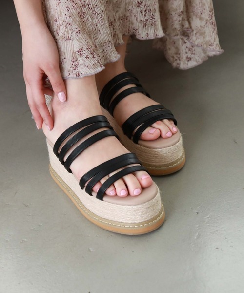 archives（アルシーヴ）の「厚底ミュールサンダル（サンダル・レディース・ブラック/クリア・MEDIUM/LARGE）」の20枚目の写真