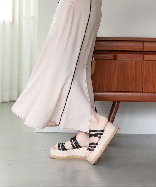 archives（アルシーヴ）の「厚底ミュールサンダル（サンダル・レディース・ブラック/クリア・MEDIUM/LARGE）」の19枚目の写真