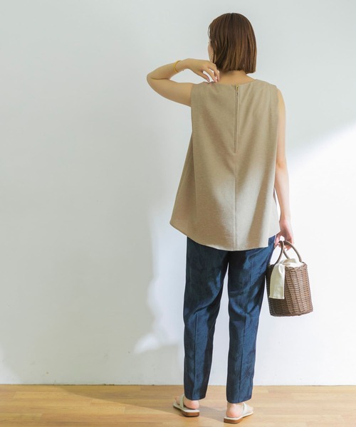 URBAN RESEARCH（アーバンリサーチ）の「リネンライクタックブラウス（シャツ/ブラウス・レディース・ブラック/ベージュ/グリーン・38/36）」の13枚目の写真