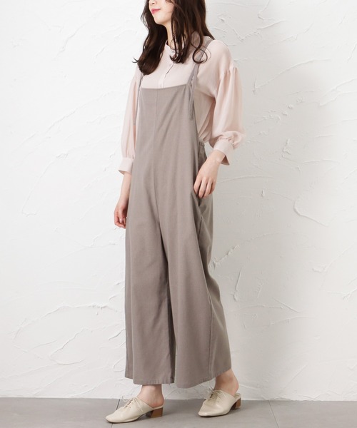 Howdy Marie(ハウディ―マリー)の「ワイドストレート オーバーオール(サロペット/オーバーオール・レディース・ベージュ/ブラウン/グレイッシュベージュ・M/L)」の4枚目の写真