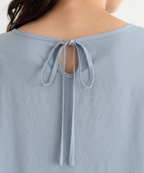 パフスリーブフリルブラウス