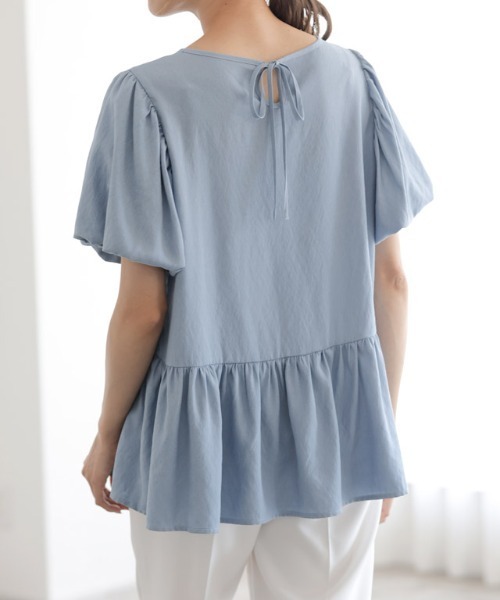 パフスリーブフリルブラウス