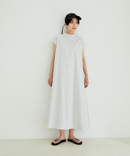 SALON adam et rope'（サロン アダム エ ロペ）の「【WEB限定】バンドカラーストライプフレンチスリーブワンピース（シャツワンピース・レディース・ブラック系その他/ライトグレー/イエロー系その他・FREE）」の4枚目の写真