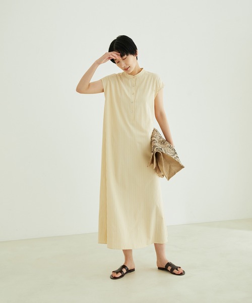 SALON adam et rope'（サロン アダム エ ロペ）の「【WEB限定】バンドカラーストライプフレンチスリーブワンピース（シャツワンピース・レディース・ブラック系その他/ライトグレー/イエロー系その他・FREE）」の8枚目の写真