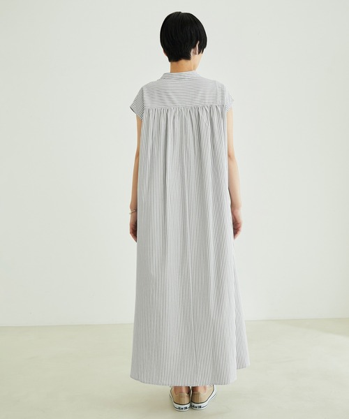 SALON adam et rope'（サロン アダム エ ロペ）の「【WEB限定】バンドカラーストライプフレンチスリーブワンピース（シャツワンピース・レディース・ブラック系その他/ライトグレー/イエロー系その他・FREE）」の7枚目の写真