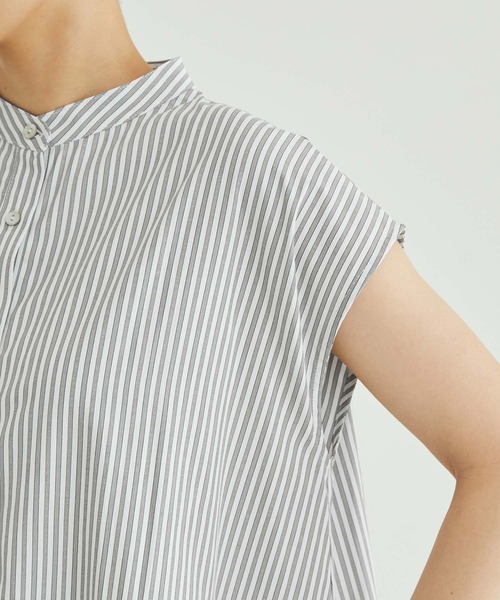 SALON adam et rope'（サロン アダム エ ロペ）の「【WEB限定】バンドカラーストライプフレンチスリーブワンピース（シャツワンピース・レディース・ブラック系その他/ライトグレー/イエロー系その他・FREE）」の17枚目の写真