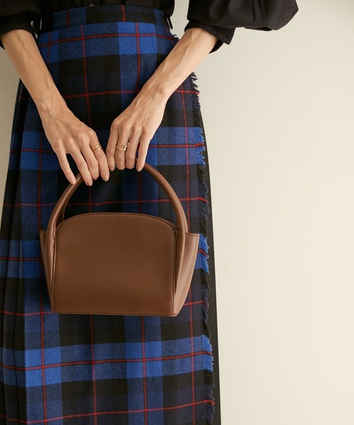 SALON adam et rope'（サロン アダム エ ロペ）の「ラウンドハンドルミドルバッグ（ショルダーバッグ・レディース・ブラック/ダークブラウン/パープル・FREE）」の15枚目の写真