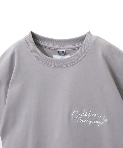 UNDERWRAPS(アンダーラップス)の「フロント刺繍BIGT2(M3)(Tシャツ/カットソー・キッズ・ホワイト/チャコールグレー/グレー・120/130/140/150/160)」の4枚目の写真