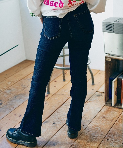 RNA(アールエヌエー)の「R3979 ISKOハイストレッチスキニーフレア(デニムパンツ・レディース・ワンウォッシュ・X-SMALL/SMALL/MEDIUM)」の17枚目の写真