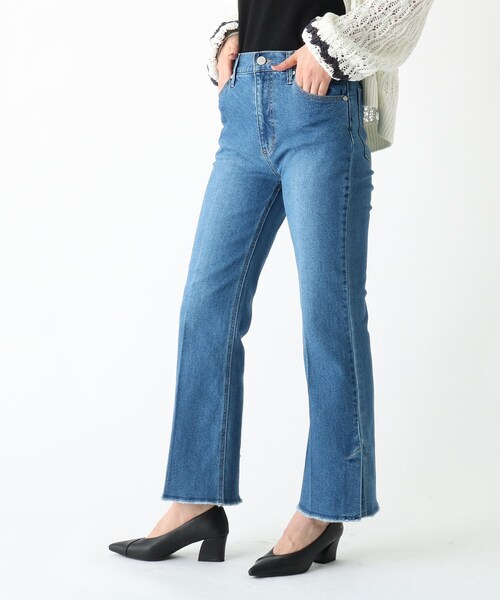 OPAQUE.CLIP(オペークドットクリップ)の「◆オーガニックコットンデニム 205 フレアカットオフ(その他パンツ・レディース・ブルー/ダークネイビー/チャコールグレー・38/42/40/36)」の2枚目の写真