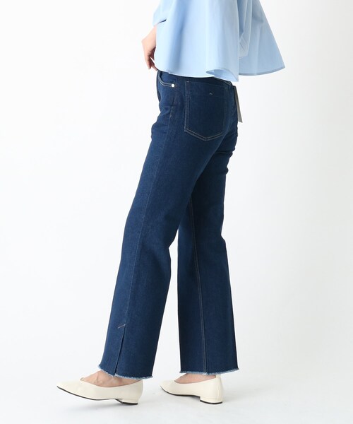 OPAQUE.CLIP(オペークドットクリップ)の「◆オーガニックコットンデニム 205 フレアカットオフ(その他パンツ・レディース・ブルー/ダークネイビー/チャコールグレー・38/42/40/36)」の4枚目の写真