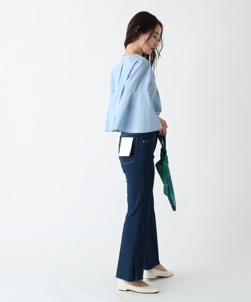 OPAQUE.CLIP(オペークドットクリップ)の「◆オーガニックコットンデニム 205 フレアカットオフ(その他パンツ・レディース・ブルー/ダークネイビー/チャコールグレー・38/42/40/36)」の6枚目の写真