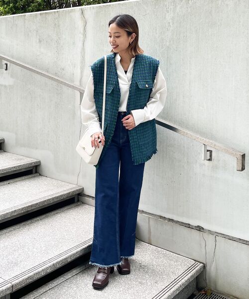 OPAQUE.CLIP(オペークドットクリップ)の「◆オーガニックコットンデニム 205 フレアカットオフ(その他パンツ・レディース・ブルー/ダークネイビー/チャコールグレー・38/42/40/36)」の8枚目の写真